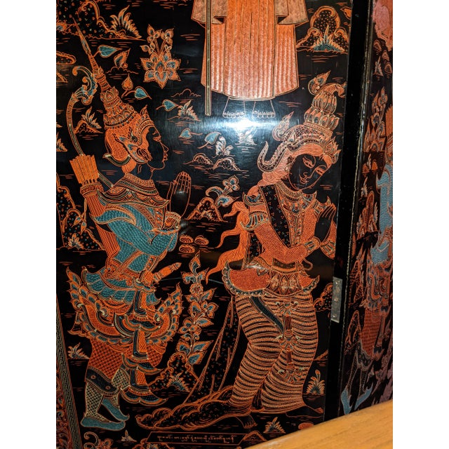Black Early 20th Century Burmese Lacquered 2-Sided 5 Panels Folding Screen For Sale - Image 8 of 13