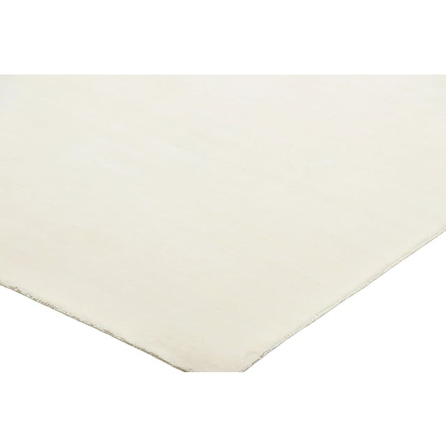 Rug & Kilim’s Oversized Contemporary Textural Solid Rug in White Tones-3x18 For Sale In New York - Image 6 of 7