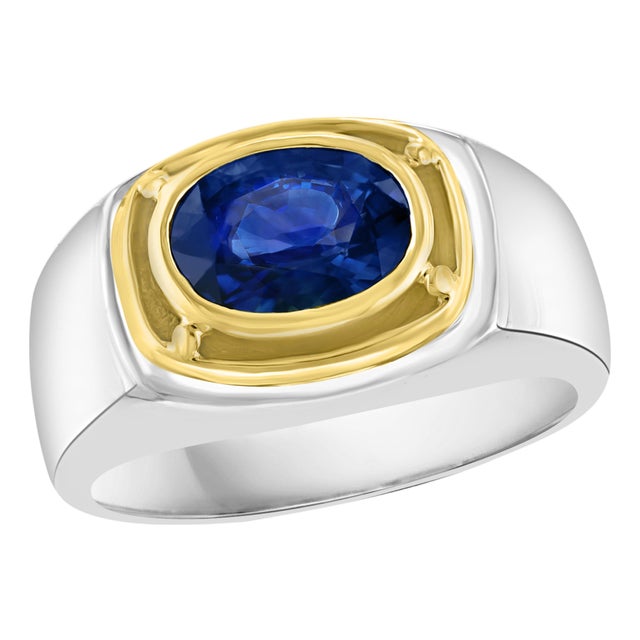 1 1/2 Ct Oval Natural Blue Sapphire Engagement Ring in 18 Karat Two-Tone Gold For Sale