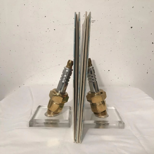 Pair of bookends circa 1970 in steel and acrylic glass. Probably a unique creation. Perfect condition.