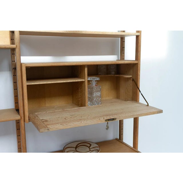 Danish Freestanding Oak Bookcase by Henning Kjærnulf for Nyrup Møbler, 1960s For Sale - Image 14 of 18