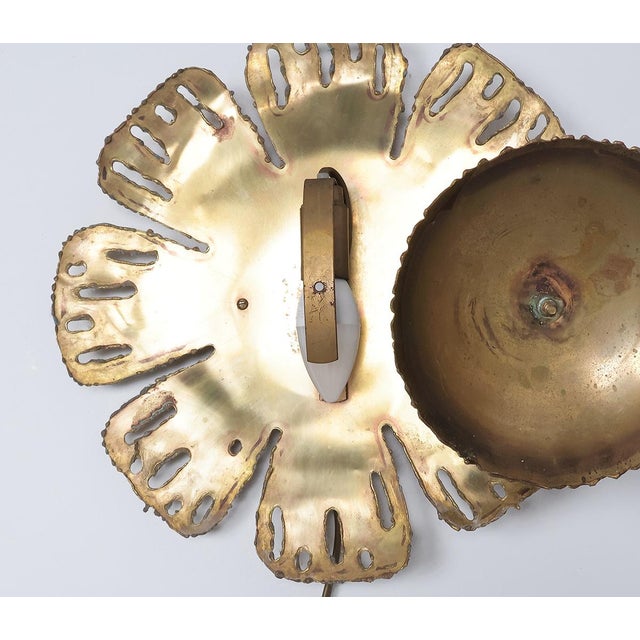 Metal Brass Flower Wall Lamp by Svend Aage Holm Sørensen for Holm Sørensen & Co, 1960s For Sale - Image 7 of 9