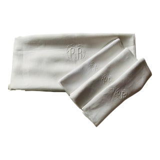 1890s French Linen Tablecloth & Napkins With Art Nouveau "Pr" Monogram For Sale