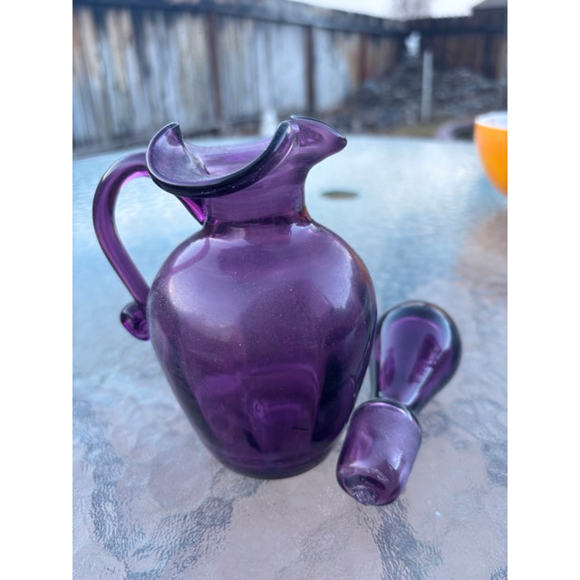 Mid Century Beautiful Bishkoff Bottle with stopper. This bottle has a handle and Bishkoff put handles on their bottles. It...