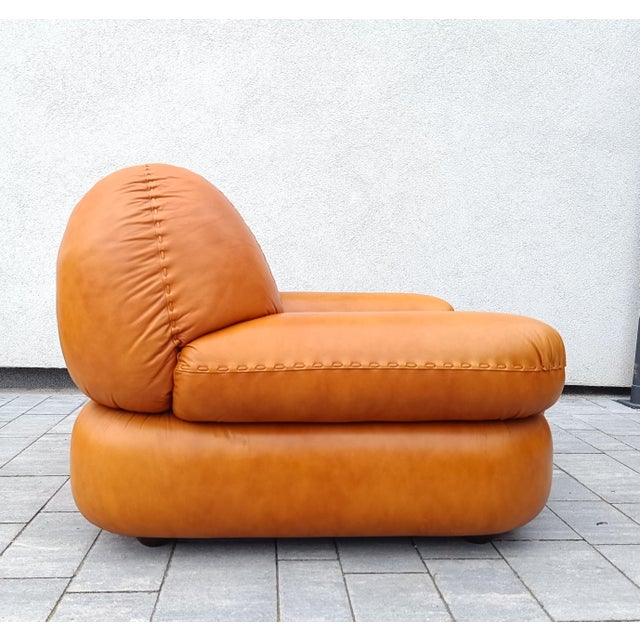 Cognac Leather Sapporo Armchair from Mobil Girgi, Italy, 1970s For Sale - Image 10 of 10