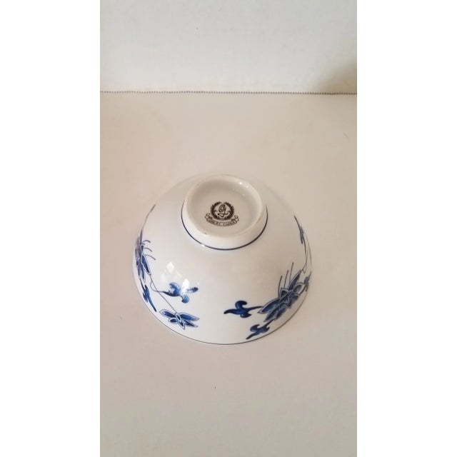 1980s Vintage Great China Zhongdu Jingdez Porcelain Rice Bowls- Set of 4 For Sale - Image 5 of 7