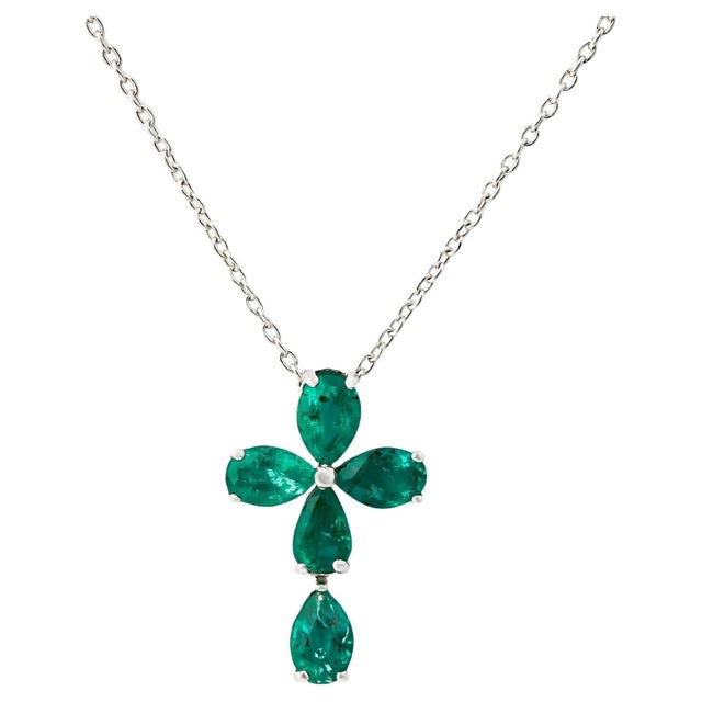 Natural emeralld 1.88ct pendant in 18k god For Sale - Image 15 of 18