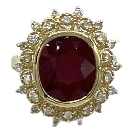 Gia No Heat Mozambique 5 Carat Ruby Oval & Diamond Ring in 18k Yellow Gold, Size 7 For Sale