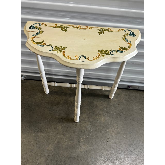 1960s Matching Set Hand Painted Dresser and Two Bedside Tables, 3 Pieces For Sale - Image 4 of 10