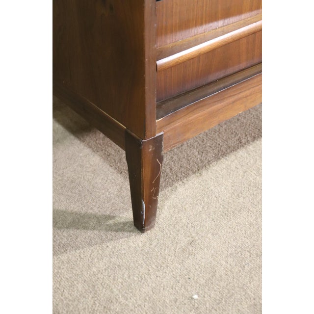 Mid-Century Modern Mid 20th Century Mid-Century Long Dresser For Sale - Image 3 of 12