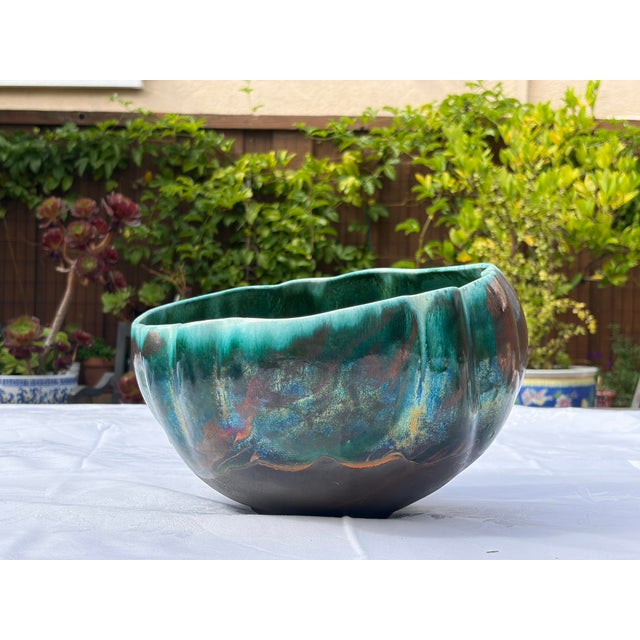 Late 20th Century Vintage 1970s Tony Evans Signed Raku Pottery Centerpiece Bowl – Iridescent Peacock & Copper Luster (#73) For Sale - Image 5 of 12