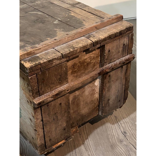 Teal Antique C. 1870 British Military Campaign Arms Chest — Stenciled Halifax Transit For Sale - Image 8 of 9