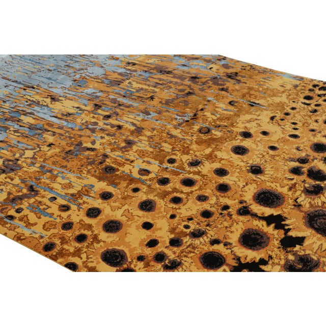 This hand-knotted wool 5x7 rug represents a bold new line of Rug & Kilim’s Modern Collection—a series of contemporary rugs...