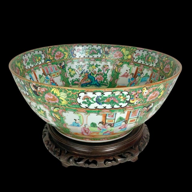 Ceramic Large Chinese Rose Medallion Punch Bowl, 19th Century, Famille Rose Palette For Sale - Image 7 of 15