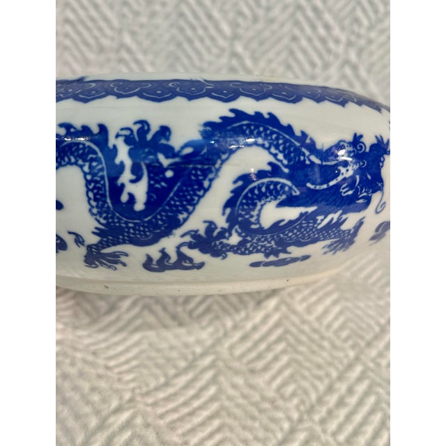 Vintage Chinoiserie Blue and White Brush Washer Bowl With Dragon Motif For Sale In New Orleans - Image 6 of 9