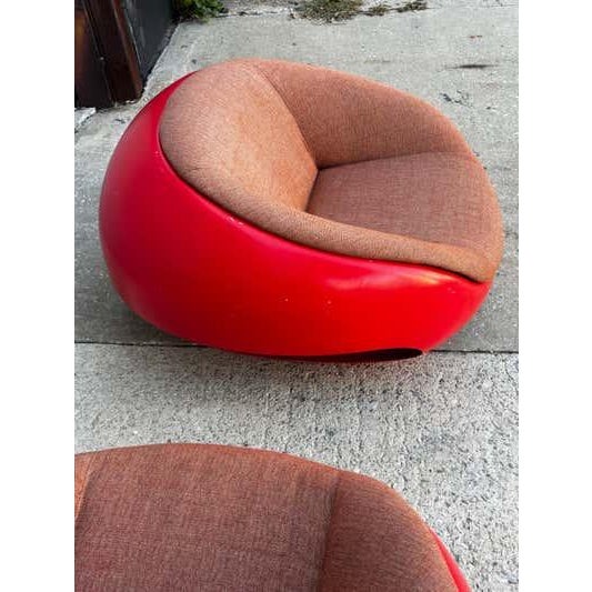 Textile Mario Sabot Pod Chairs, Fiberglass & Upholstered, Mid-Century Modern For Sale - Image 7 of 12