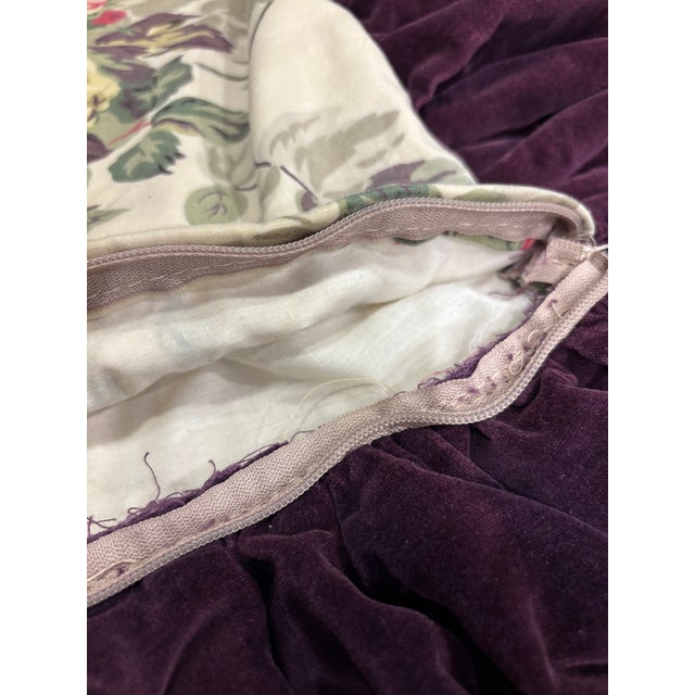 Textile Romantic Pair of Vintage Floral Pillow Covers in the Spirit of 1990s Ralph Lauren Home. For Sale - Image 7 of 12