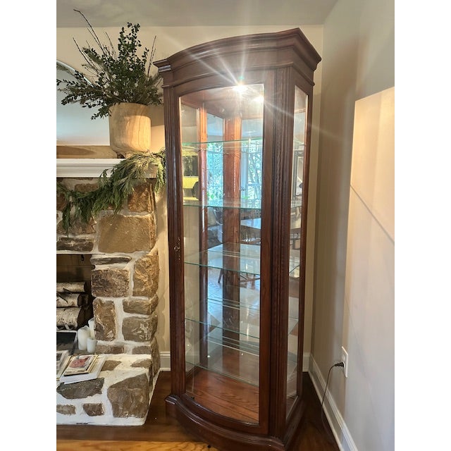 Victorian 1990s Jasper Cabinet Company Traditional Walnut and Glass Curio Cabinet With Interior Lighting For Sale - Image 3 of 9