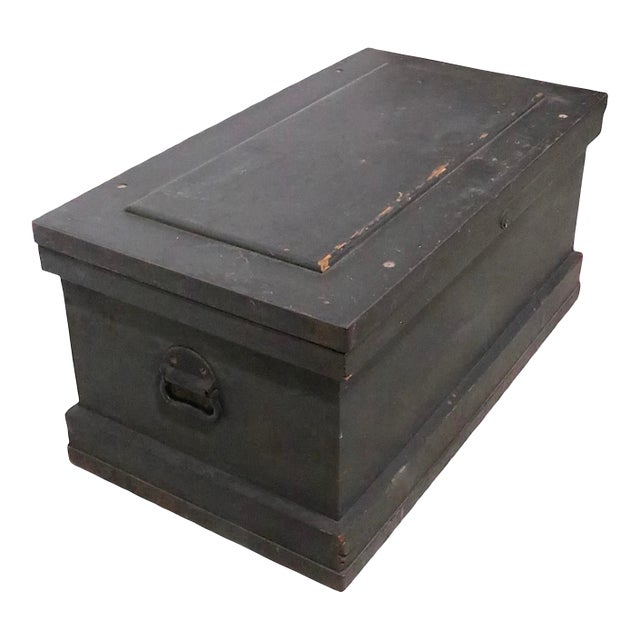 Antique Fitted Wood Carpenters Box Trunk Coffee Table For Sale
