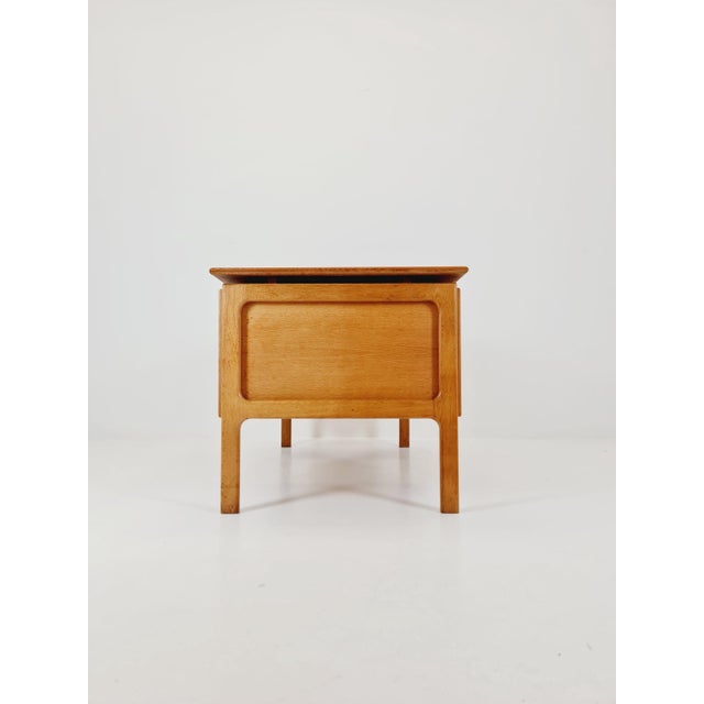 Vintage Danish Desk in Oak by Arne Vodder for GV Møbler, Denmark, 1960s For Sale - Image 11 of 18