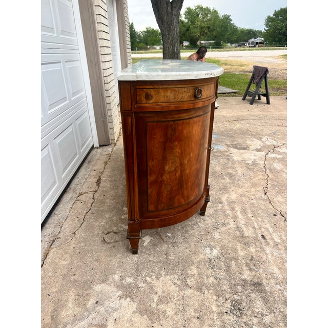 French French 19th Century Louis XVI Mahogany Carrara Marble Top Demilune Sideboard For Sale - Image 3 of 12