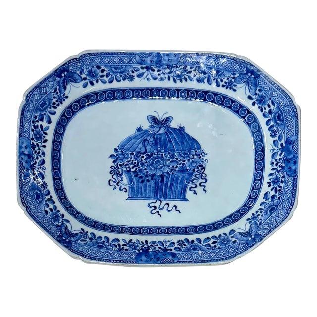 Chinese Export Porcelain Shaped Dish, Blue and White With Flower Basket, Qing Dynasty, Circa 1800 For Sale