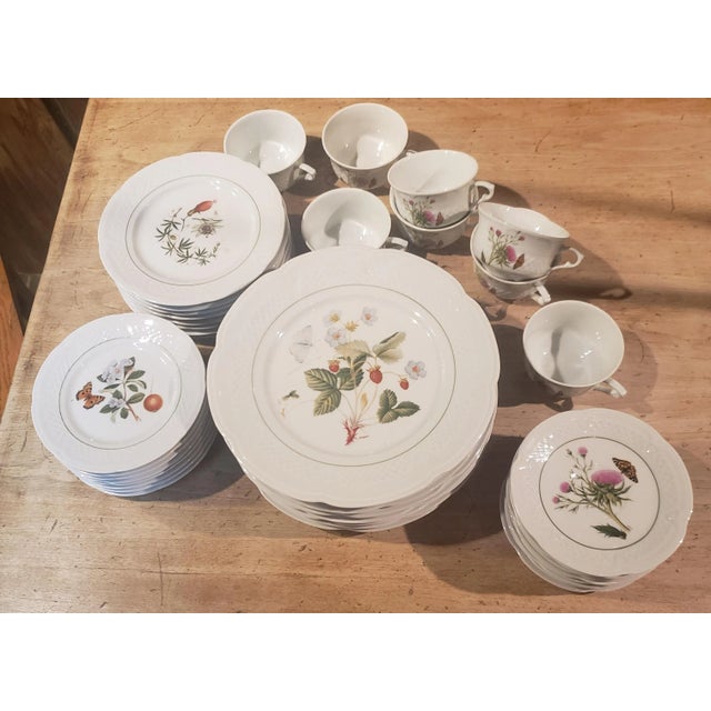 French Philippe Deshoulieres Limoges Edition Lourioux Porcelain Botanical Dinnerware, 40 Pieces For Sale - Image 3 of 3
