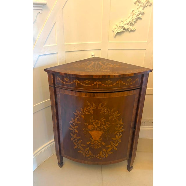 Wood Antique English Victorian Marquetry Mahogany Corner Cabinets, 1880, Set of 2 For Sale - Image 7 of 16