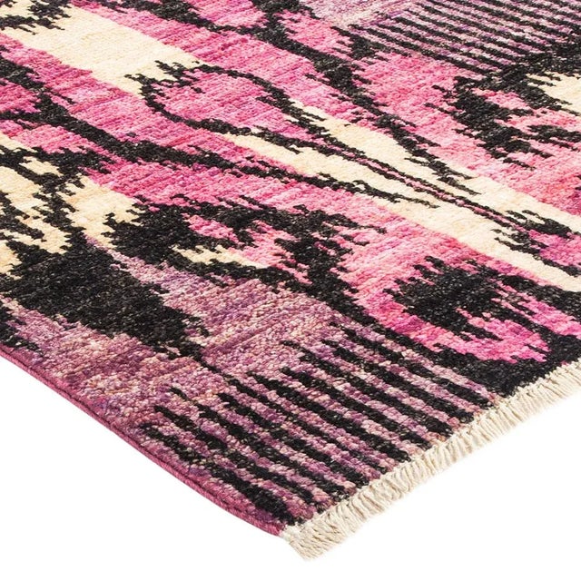 Fresh, spirited, and above all, luxurious, the rugs of the Modern collection can invigorate a traditional room as...