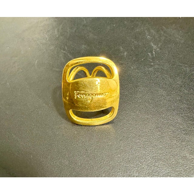 Salvatore Ferragamo Ganchini scarf ring /Ring gold Tone, Medium Size For Sale - Image 13 of 18