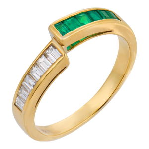 Vintage Diamond Emerald 18k Yellow Gold Band, Size 6.5