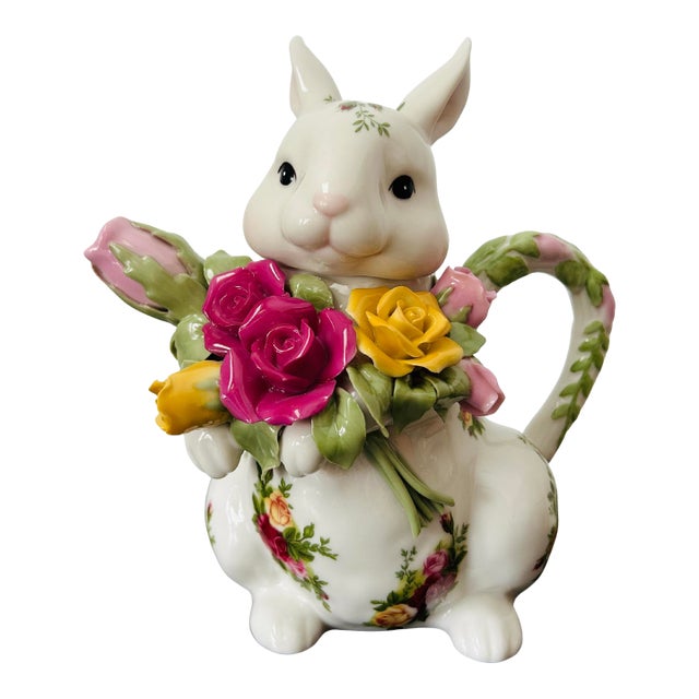 Vintage Royal Doulton for Royal Albert Old Country Roses Bunny Teapot – Fine Bone China Rabbit Teapot For Sale