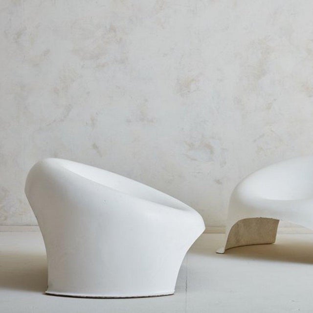 White 1960s French R3 Boule Fiberglass Chair Attributed to Charles Zublena For Sale - Image 8 of 13