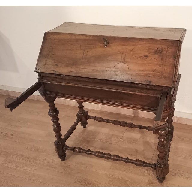 Louis XIII Style Walnut Flap Writing Desk, Italy, 18th Century For Sale - Image 12 of 18
