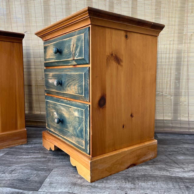 A Pair of Rustic Style Nightstands by Mastercraft Furniture. Circa 1970s For Sale - Image 11 of 18