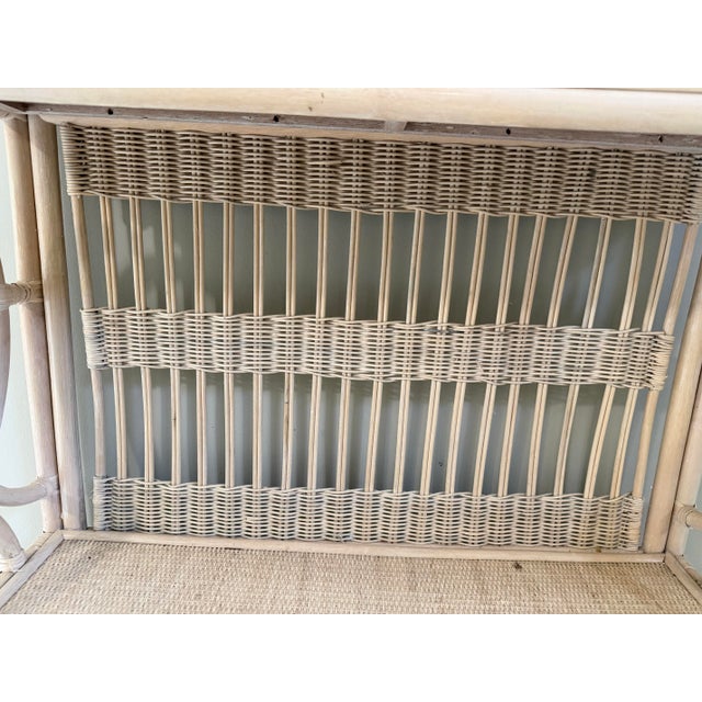 Hollywood Regency Vintage Palm Beach Rattan & Wicker Étagère For Sale - Image 3 of 12