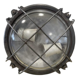 Vintage Industrial Round Wall Lamp in Cast Iron, 1930s For Sale