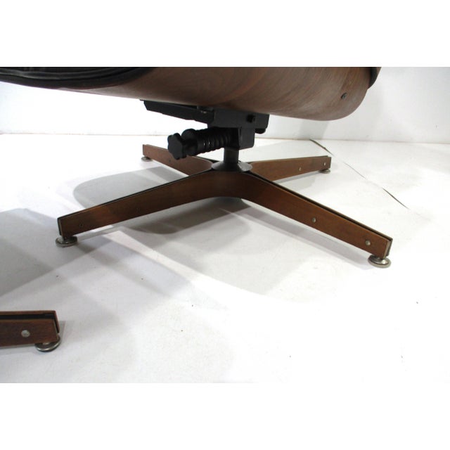 Mr. Chair Walnut Lounge Chair by George Mulhauser for Plycraft For Sale - Image 13 of 18