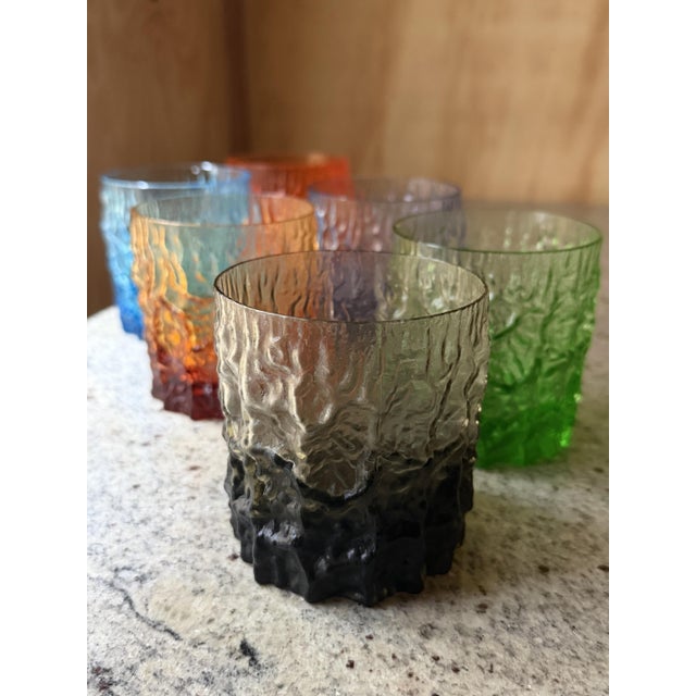 Italian Textured Bark Glasses in the style of Geoffrey Baxter, 1960s, Set of 6 For Sale - Image 6 of 18