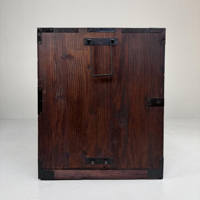 Wood Low Japanese Kimono Tansu with Drawers, 1900s For Sale - Image 7 of 9