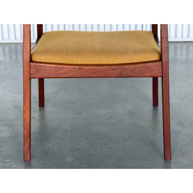Jens Risom Playboy Chair - Model C140 - Mid Century Walnut Armchair For Sale In Atlanta - Image 6 of 10