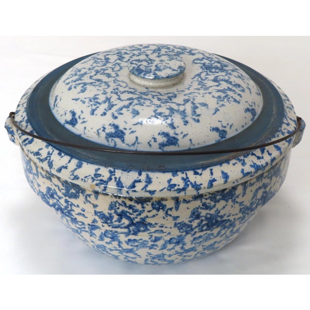 Antique American Blue Spongeware Decorated Stoneware Dutch Oven Cooker With Lid & Handle For Sale In Boston - Image 6 of 13