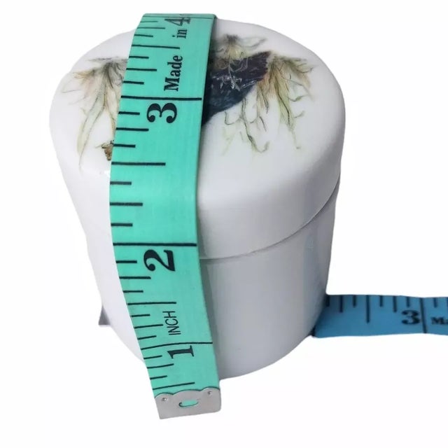 Vintage Enesco Mary Mugg 1978 Round Trinket Vanity Stash Box Oriole Bird For Sale In Jacksonville, FL - Image 6 of 7