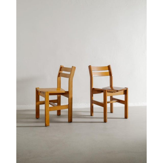 Mid-Century Modern French Wooden Dining Chairs in Elm by Charlotte Perriand, 1960s, Set of 5 For Sale - Image 4 of 7