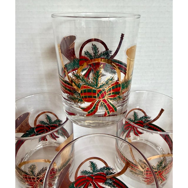 American Set of 8 Culver “Yule Horn” Holiday Lowball Glasses With 22k Gold Trim For Sale - Image 3 of 7