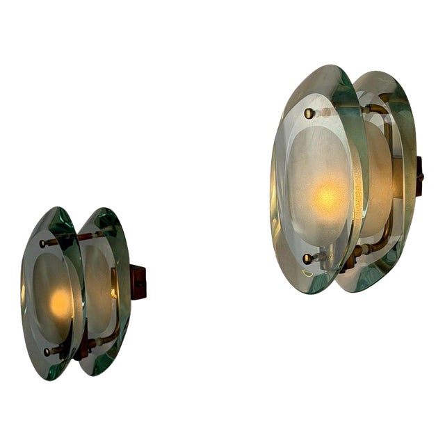 Model 2093 Wall Lights in Brass by Max Ingrand for Fontana Arte, 1960s, Set of 2 For Sale