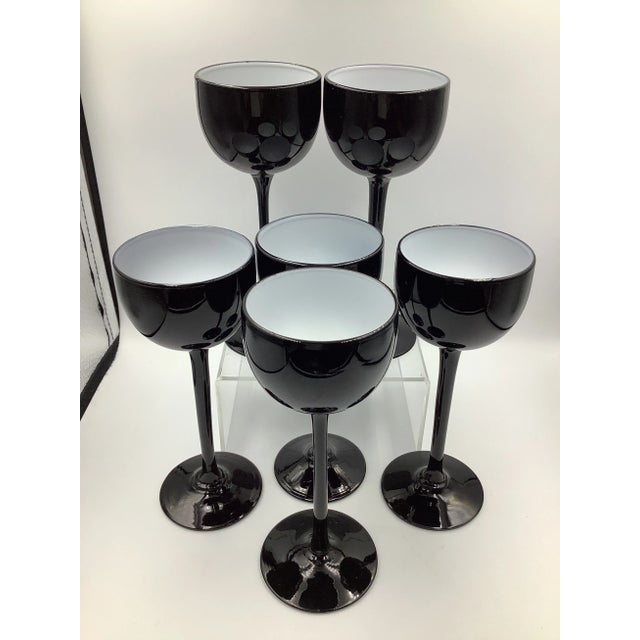 1960s Vintage Carlo Moretti Italy Black & White Cased Glass Tall Stem Cordial Glasses - Set of 6 For Sale - Image 5 of 7