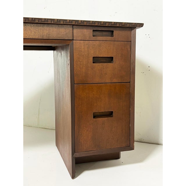 Henredon C. 1950s Frank Lloyd Wright Taliesen Writing Desk and Chair for Henredon For Sale - Image 4 of 18
