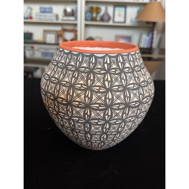 Rustic Acoma Pueblo Fine Line Pottery Jar by L. Antonio — Intricate Geometric Star Motif, Hand-Coiled, 7" For Sale - Image 3 of 11