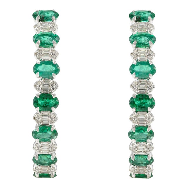 Art Deco 3.08ct Natural Emerald & Diamond Cluster Hoop Earrings in 18k Solid Gold- A Pair For Sale - Image 3 of 10